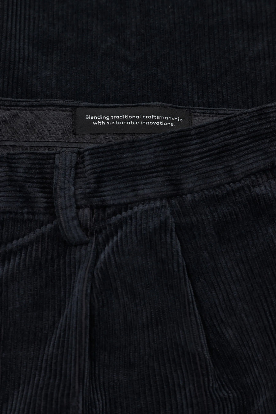 CLOSED Cordhose BERGEN Tapered