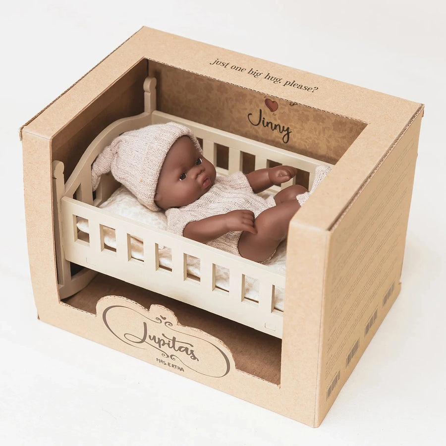 MRS. ERTHA Spielpuppe LUPITA mit Schaukelwiege