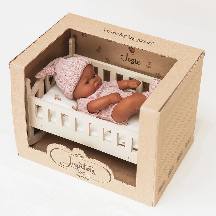 MRS. ERTHA Spielpuppe LUPITA mit Schaukelwiege