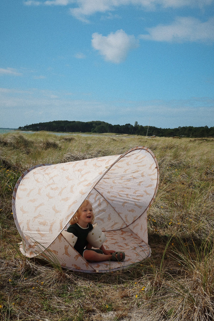 Konges Sløjd Pop-Up Strandzelt Anti-UV – MAHSOONI